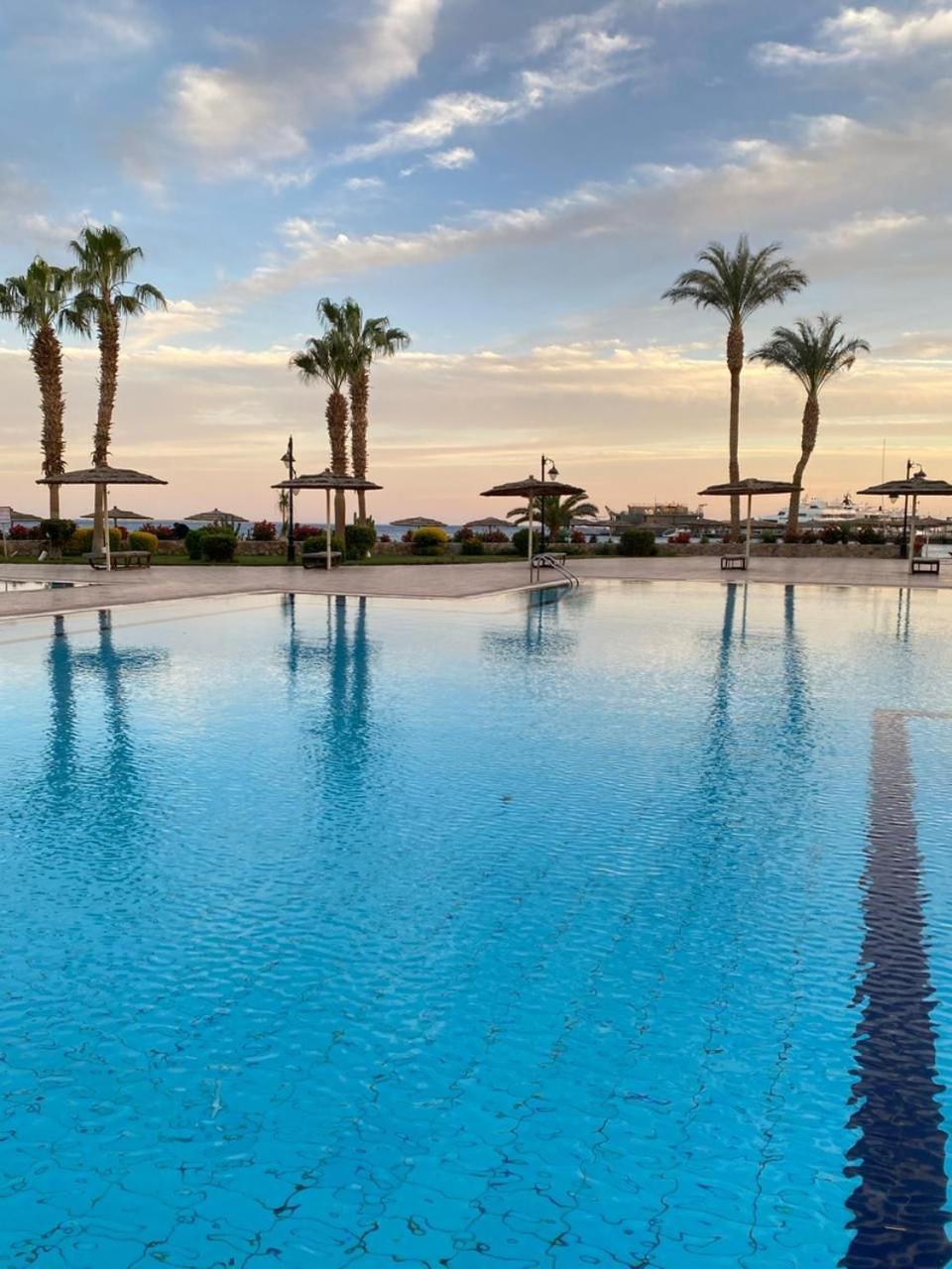 Esplanada Hotel Apartments Хургада Экстерьер фото